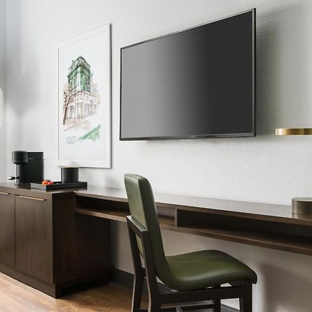 The Bluff Hotel Savannah, Tapestry Collection By Hilton Exteriör bild