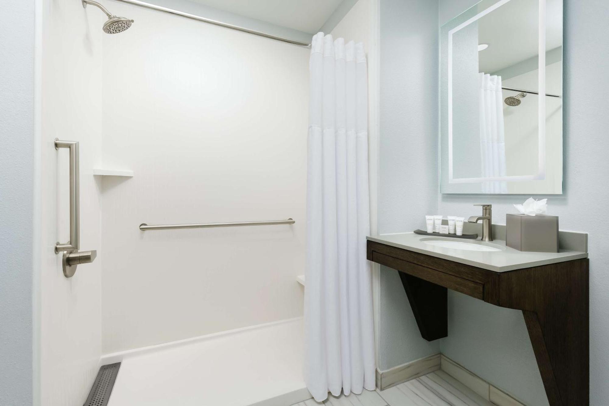 The Bluff Hotel Savannah, Tapestry Collection By Hilton Exteriör bild