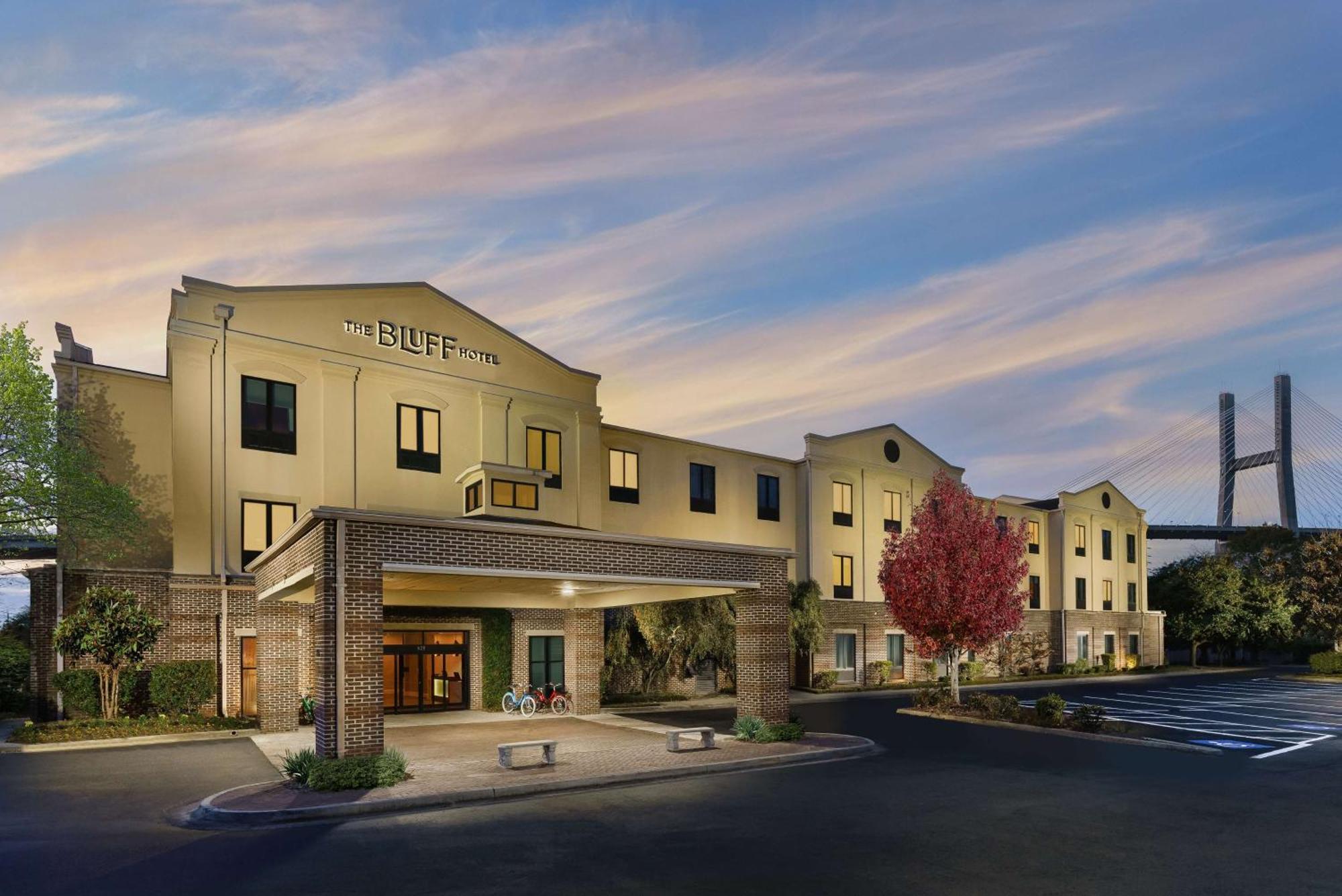 The Bluff Hotel Savannah, Tapestry Collection By Hilton Exteriör bild